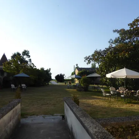 Pensjonat Chateau Des Salles Saint-Fort-sur-Gironde