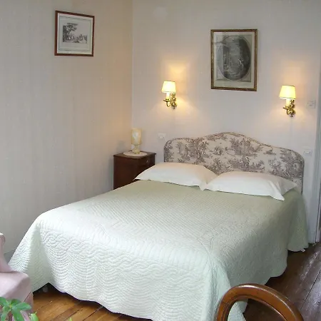 Chateau Des Salles 4*