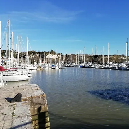 Chateau Des Salles 4*