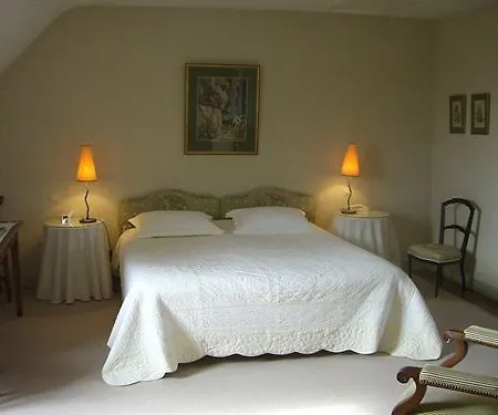 Pensjonat Chateau Des Salles Saint-Fort-sur-Gironde