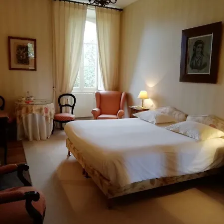 Pensjonat Chateau Des Salles Saint-Fort-sur-Gironde