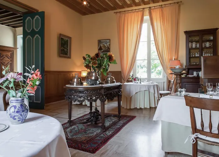 Chateau Des Salles Pensión 4*