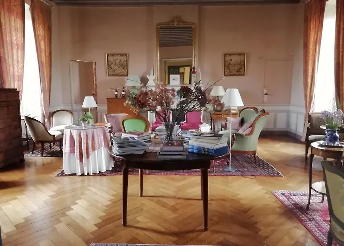 Pensión Chateau Des Salles 4*