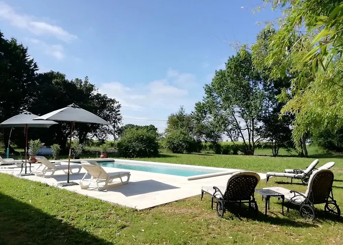 Pensión Chateau Des Salles